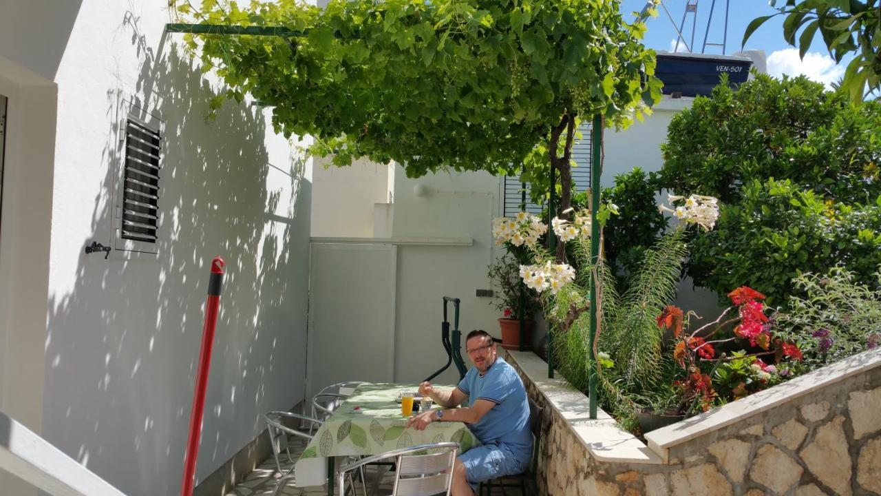 Apartments And Rooms With Parking Space Hvar - 15378 Hvar Town Kültér fotó