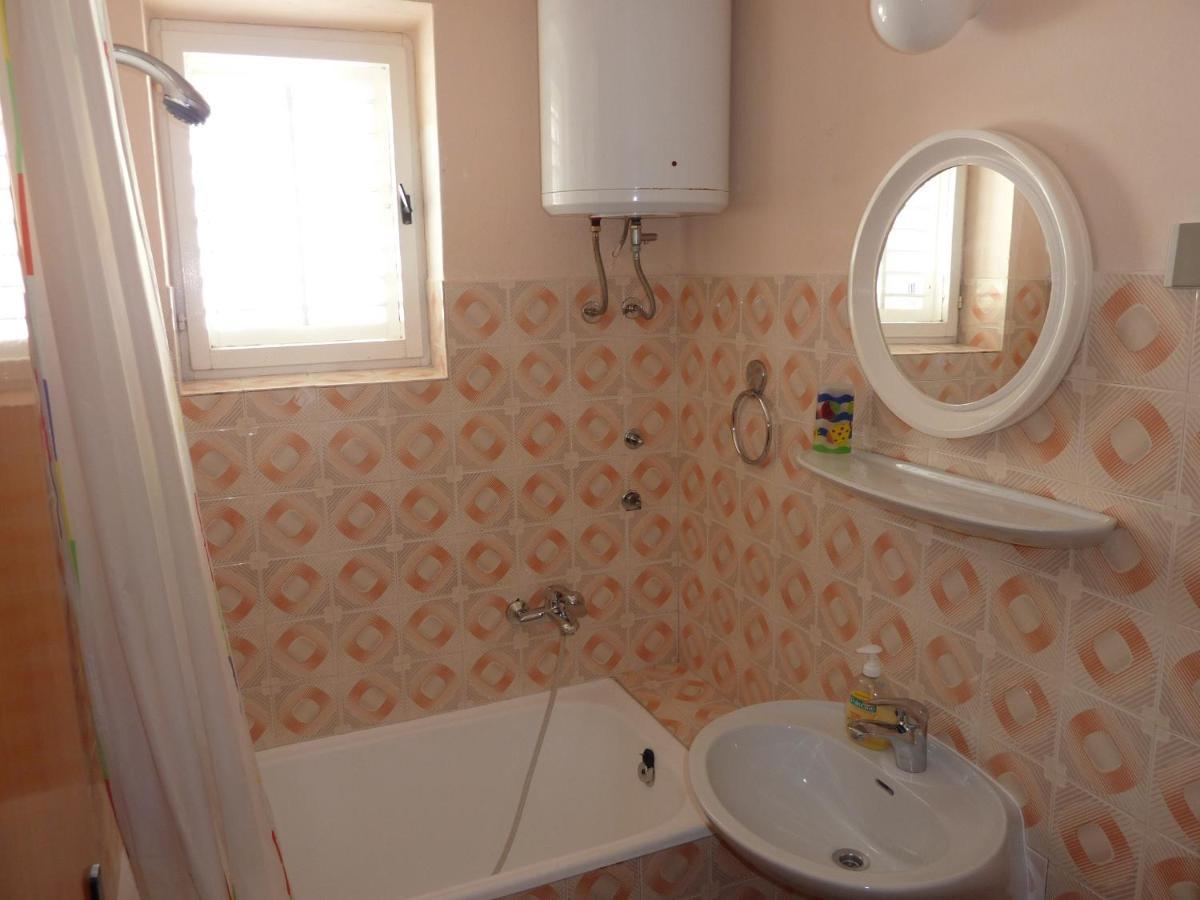 Apartments And Rooms With Parking Space Hvar - 15378 Hvar Town Kültér fotó